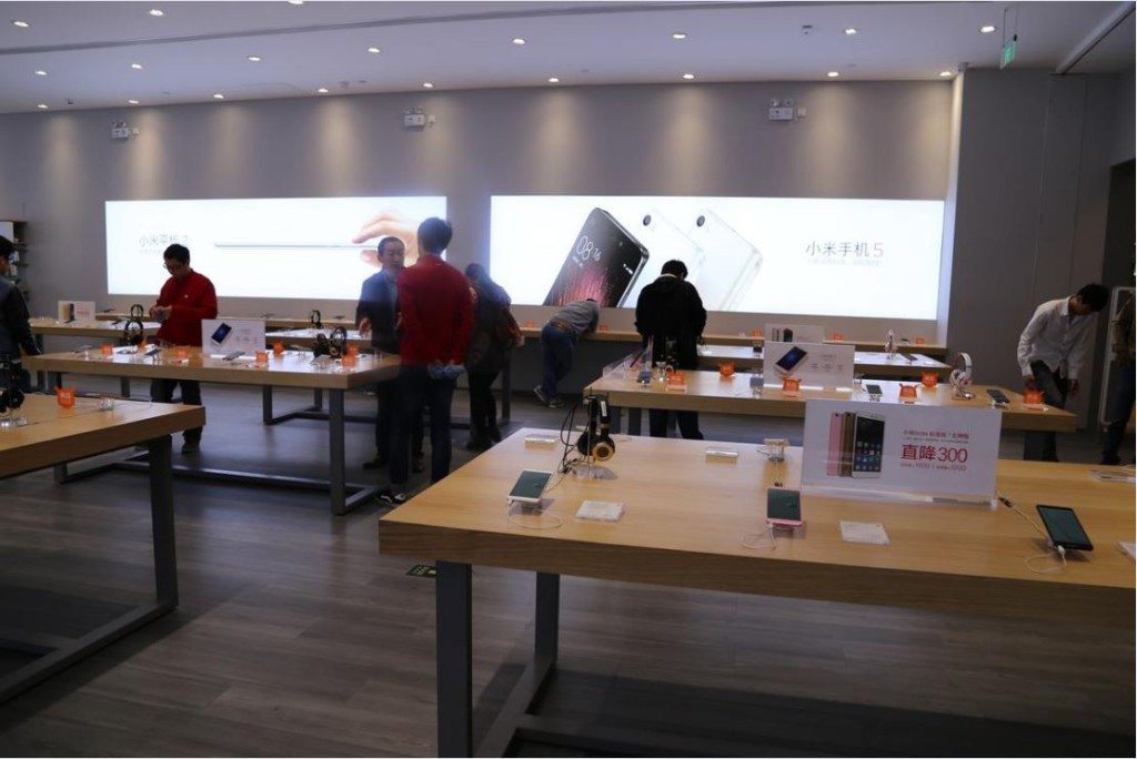 Na záver tu máme pohľad na Xiaomi obchod, v ktorom sa dejú tie slávne návaly počas predajov