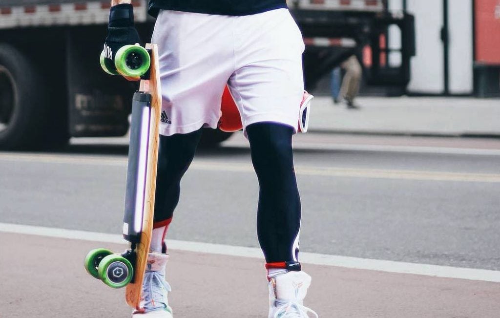 elektrický skateboard od Xiaomi