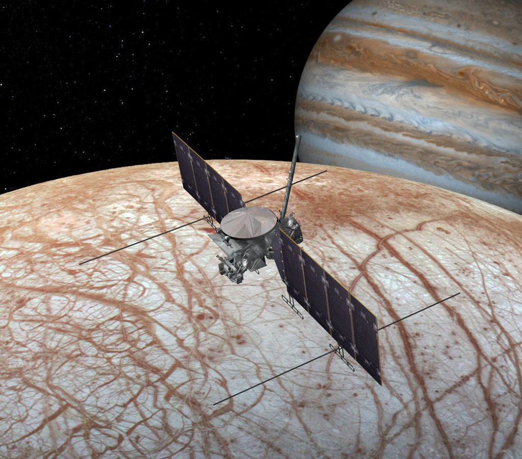 Jeden z mesiacov Jupiteru obsahuje na povrchu soľ