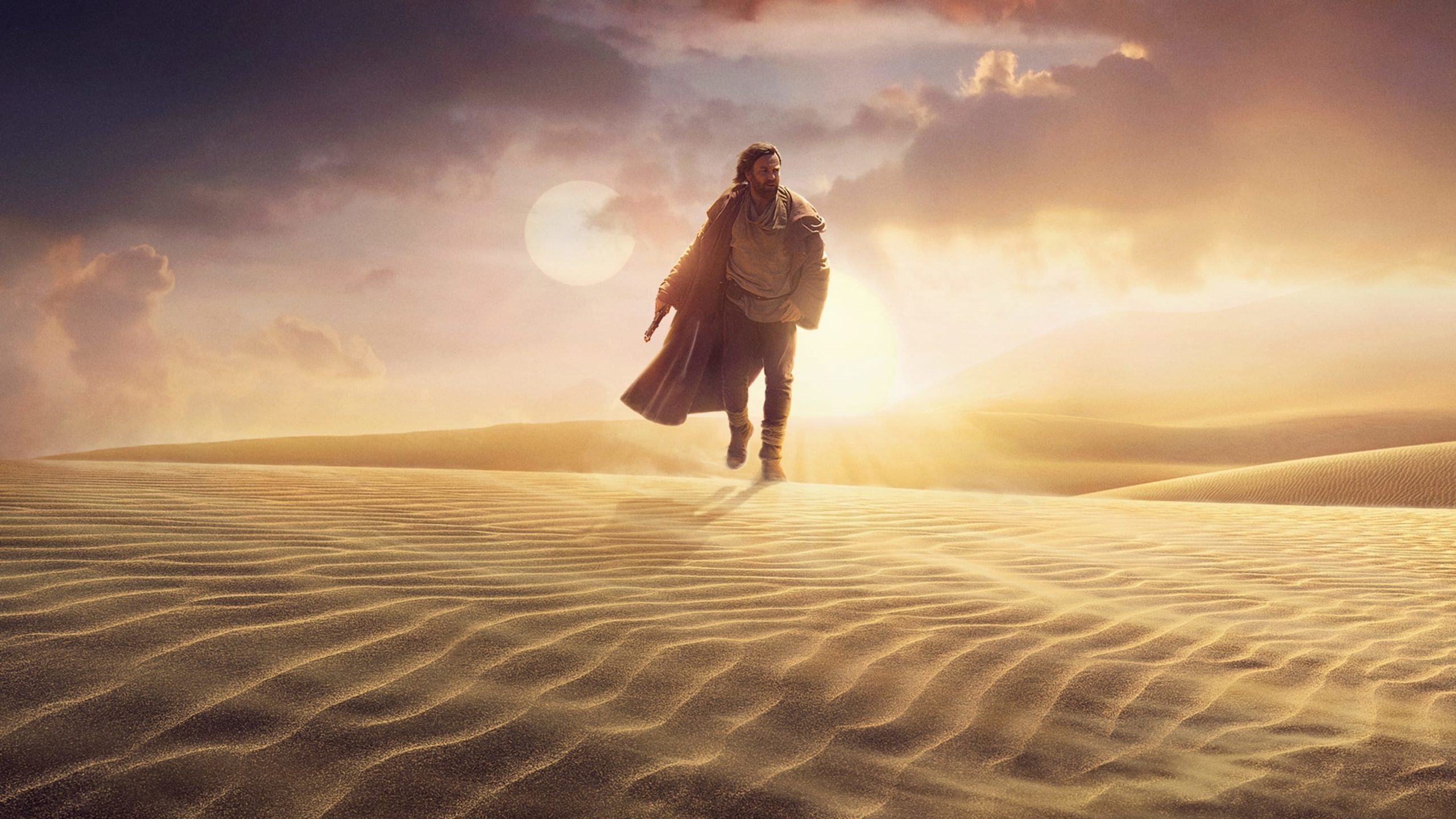 Obi-Wan kráča púšťou na Tatoine