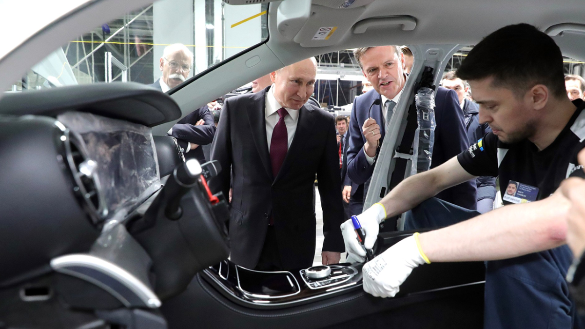 Mercedes-Benz vypol v Rusku kriticky dôležitý softvér