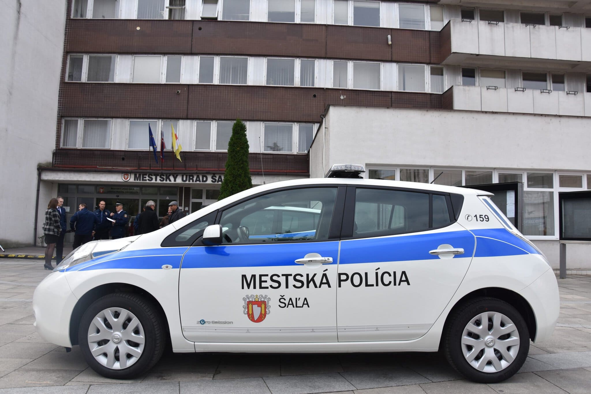 mestská polícia, Šala, auto