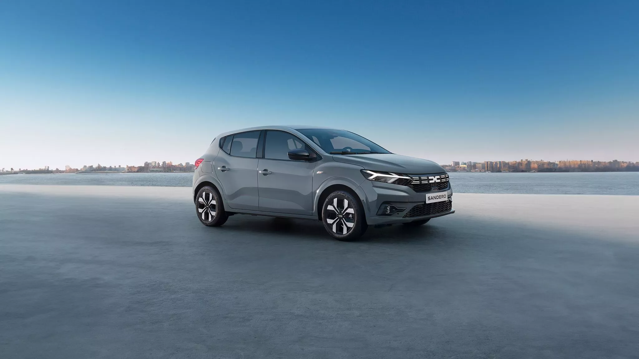 Dacia Sandero proste na ceste