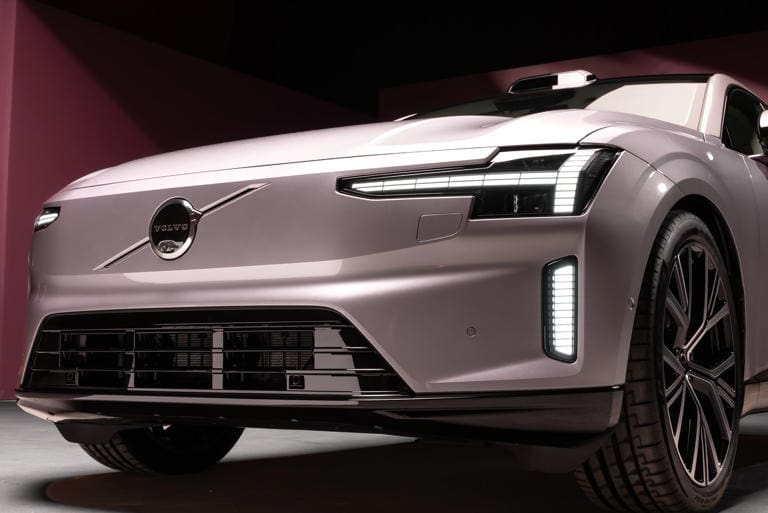 Nové elektrické luxusné volvo.