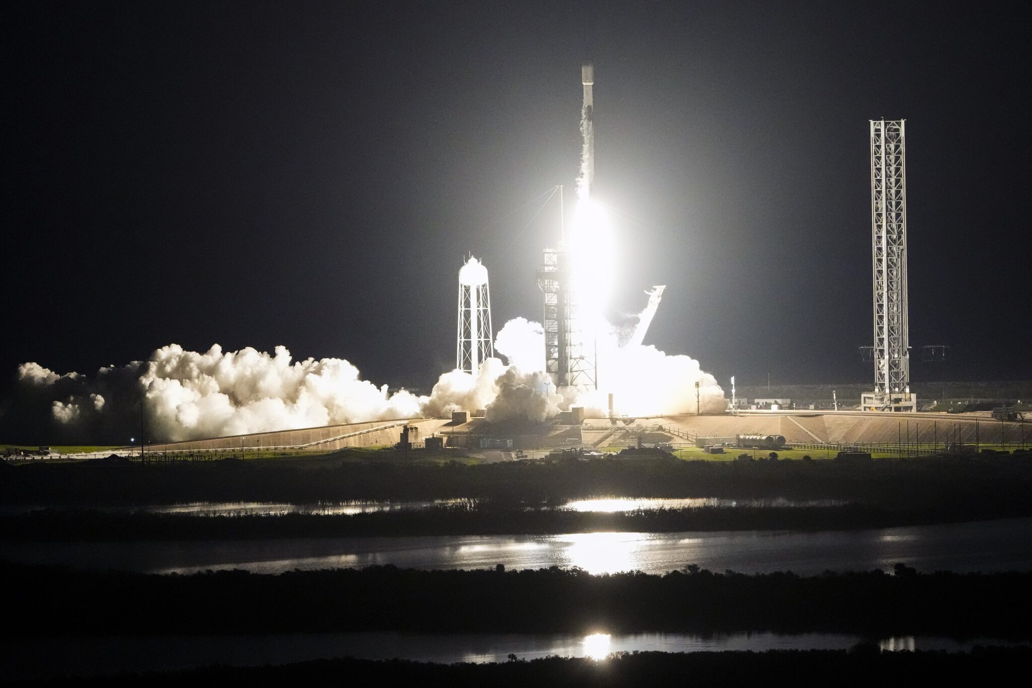 Americký modul Athena od SpaceX.