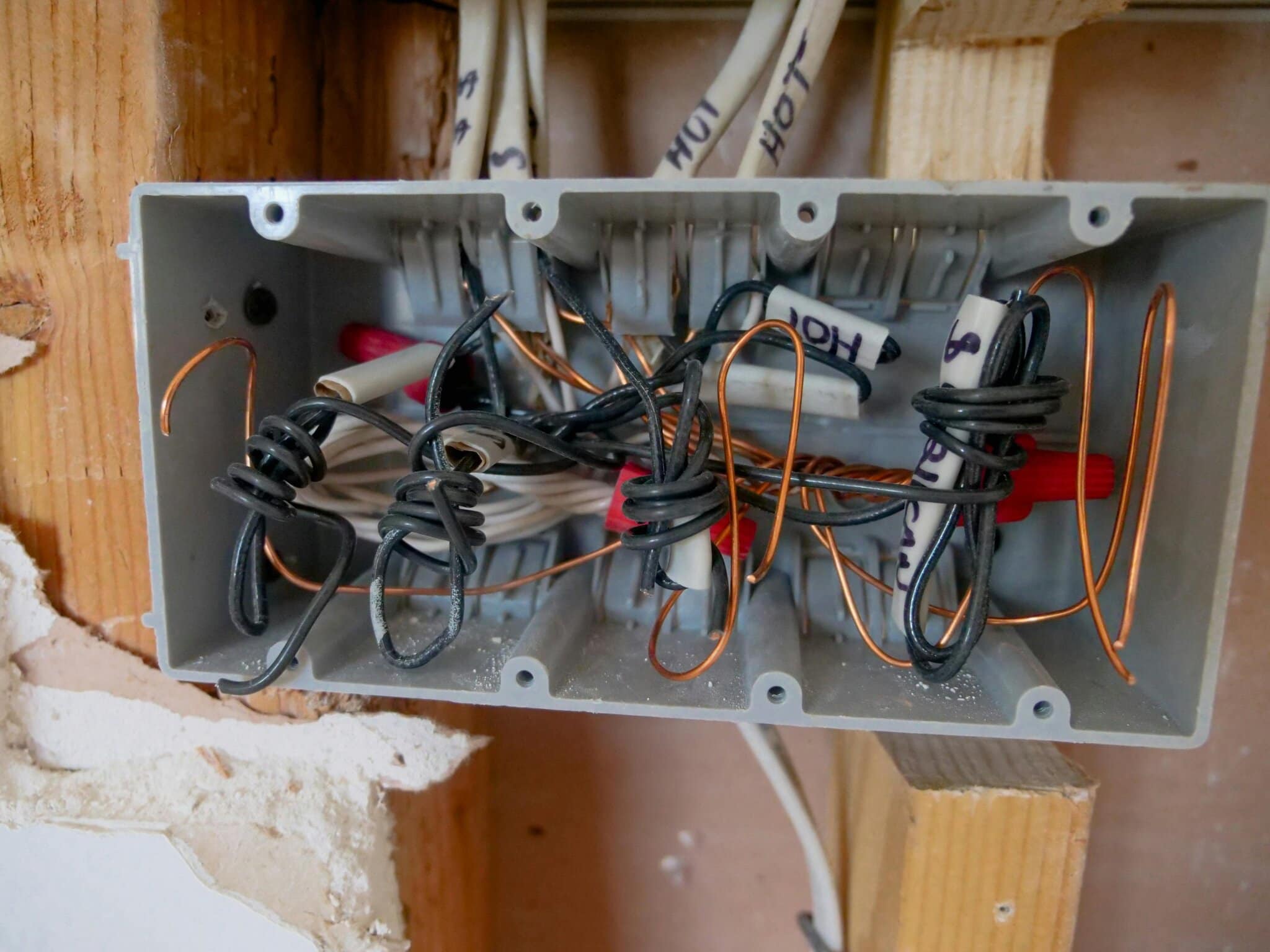 Elektrické káble.