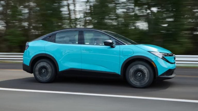 Nissan ukázal nový elektromobil
