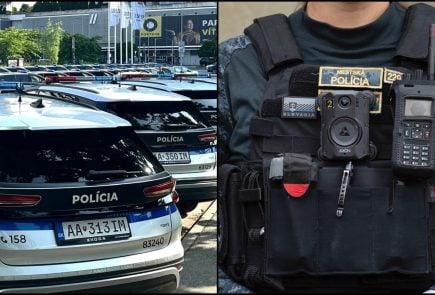 Nové policajné autá a telové kamery.