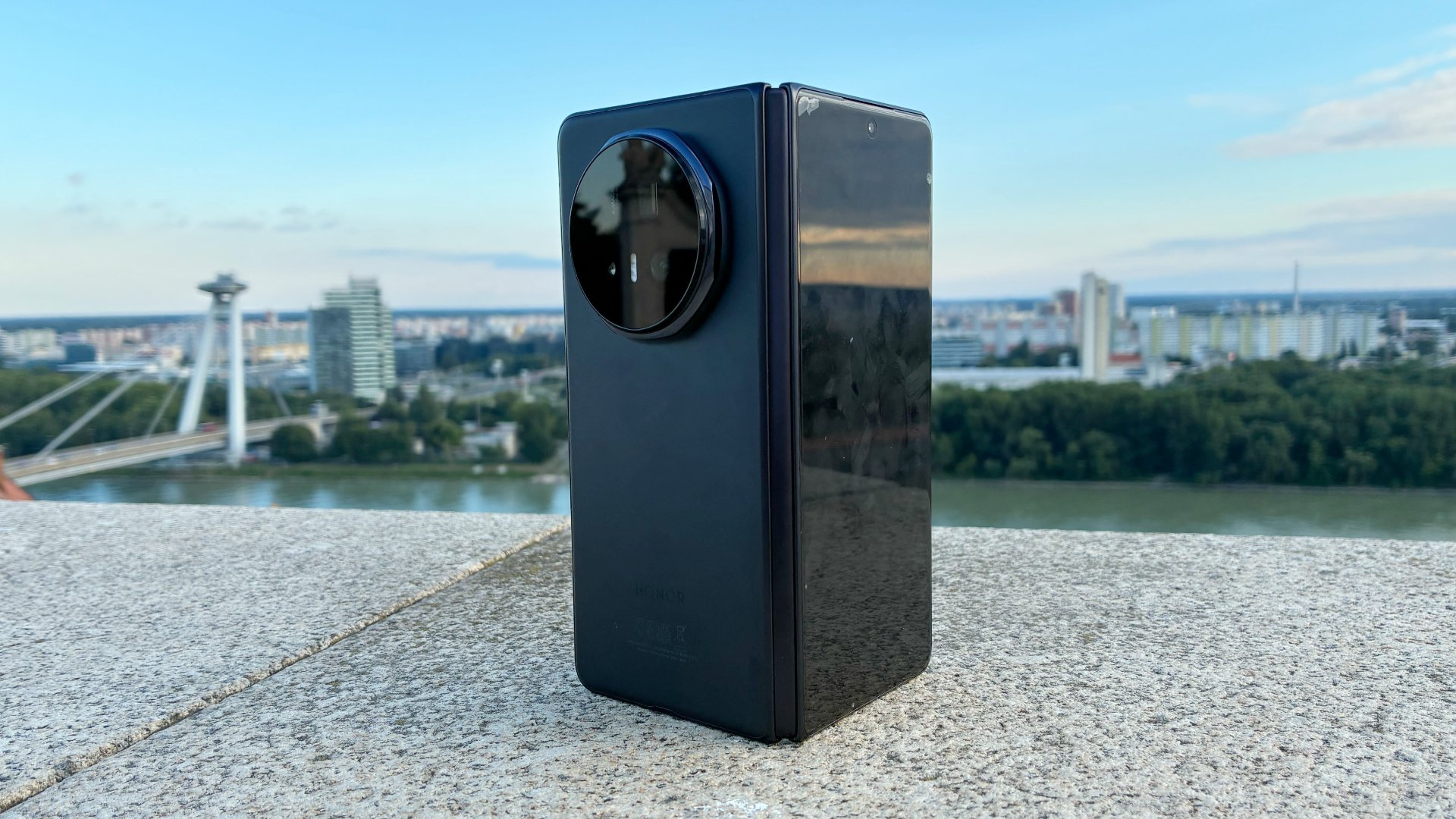 Honor Magic V5 recenzia