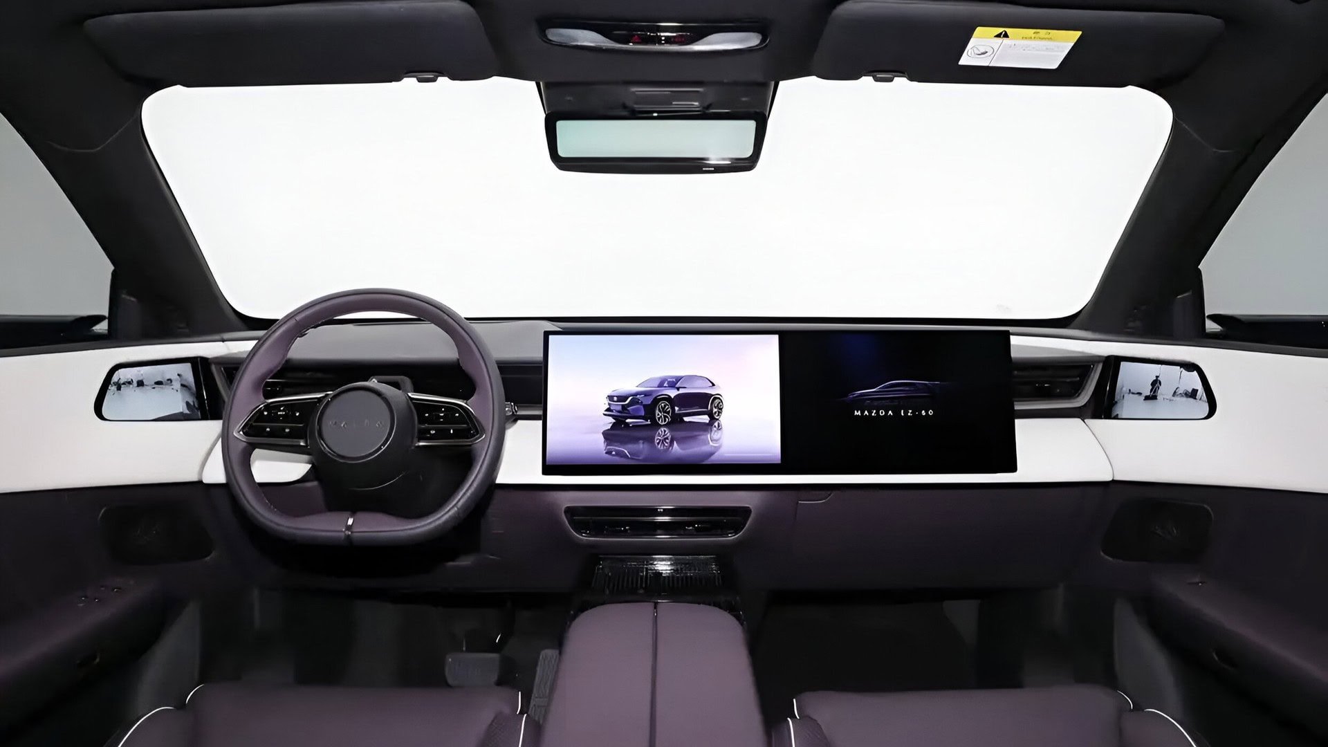 Mazda EZ-60 displej