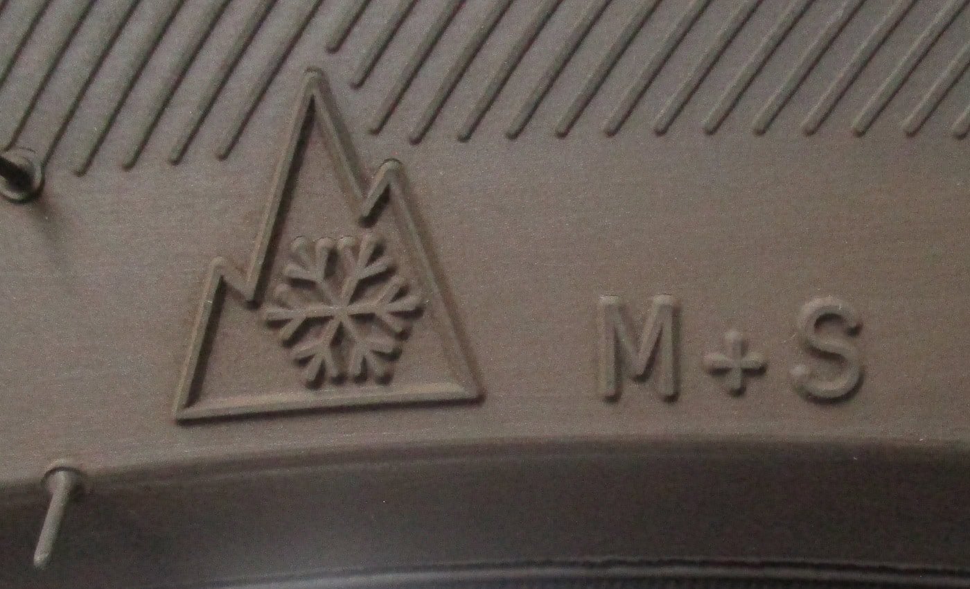 symbol na celoročných pneumatikách