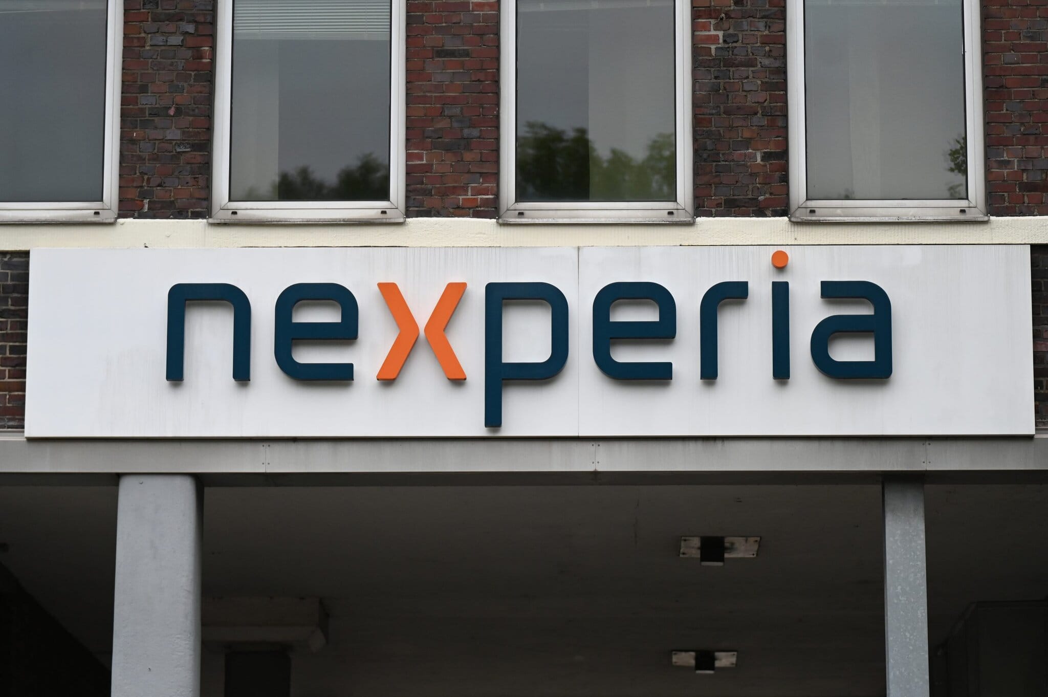 nexperia logo čip
