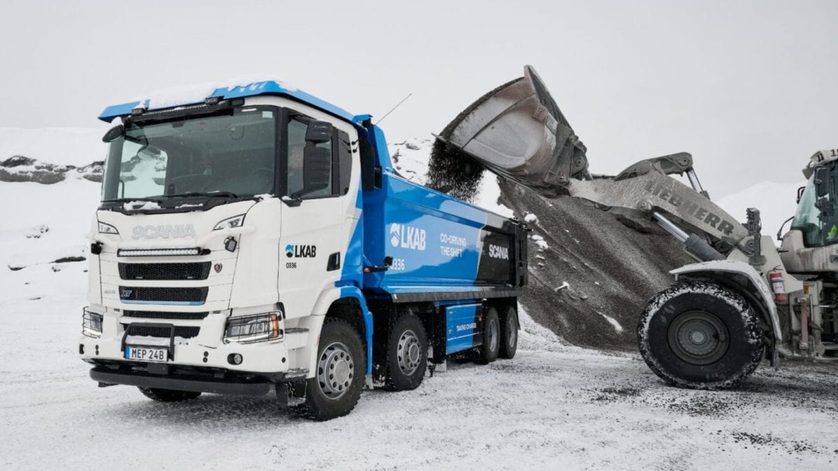 Diesel je mŕtvy. Scania vyvinula prvý 60-tonový kolos 8×4 s ultimátnym pohonom kolos scania ev