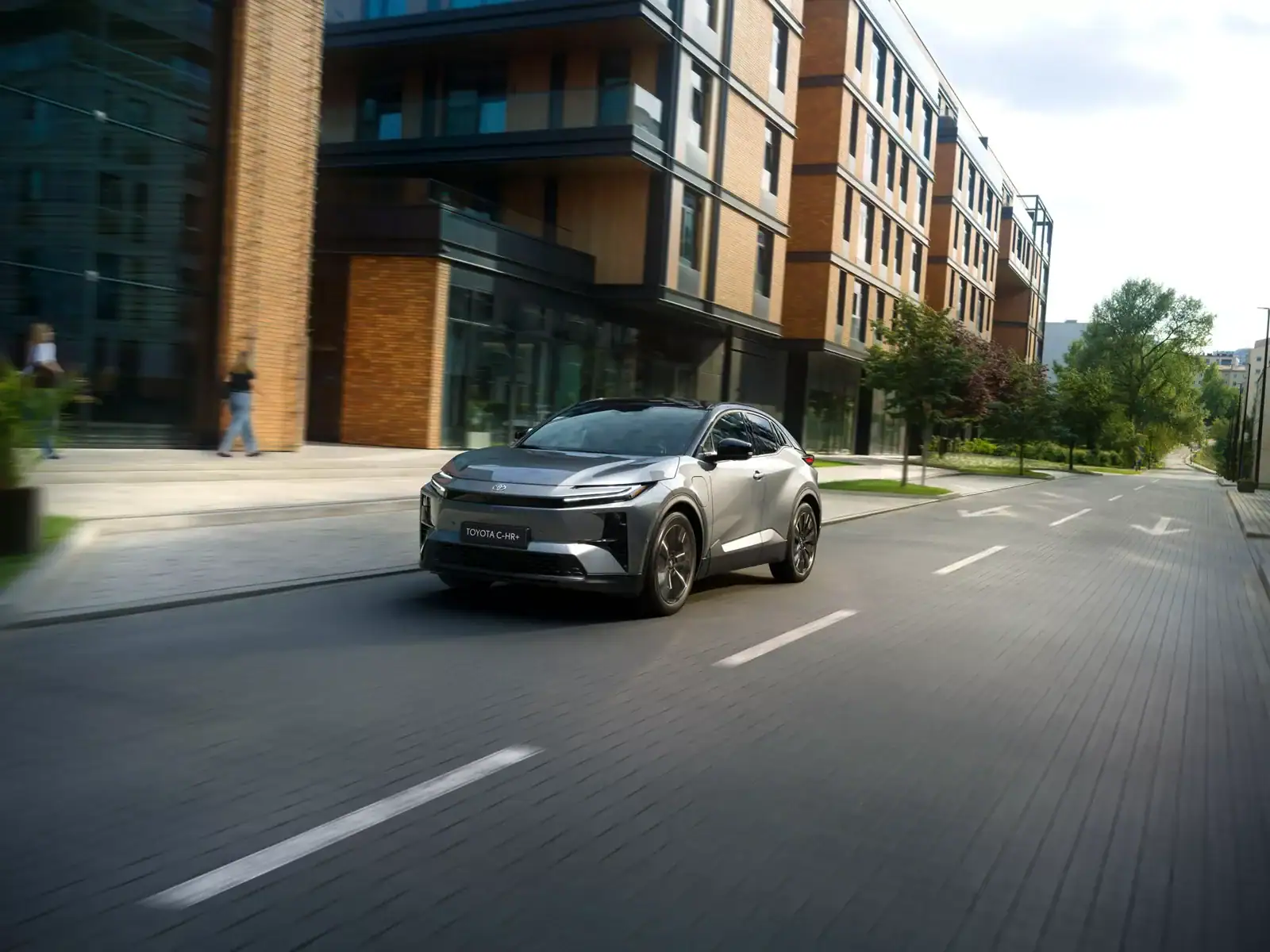 Toyota C HR+