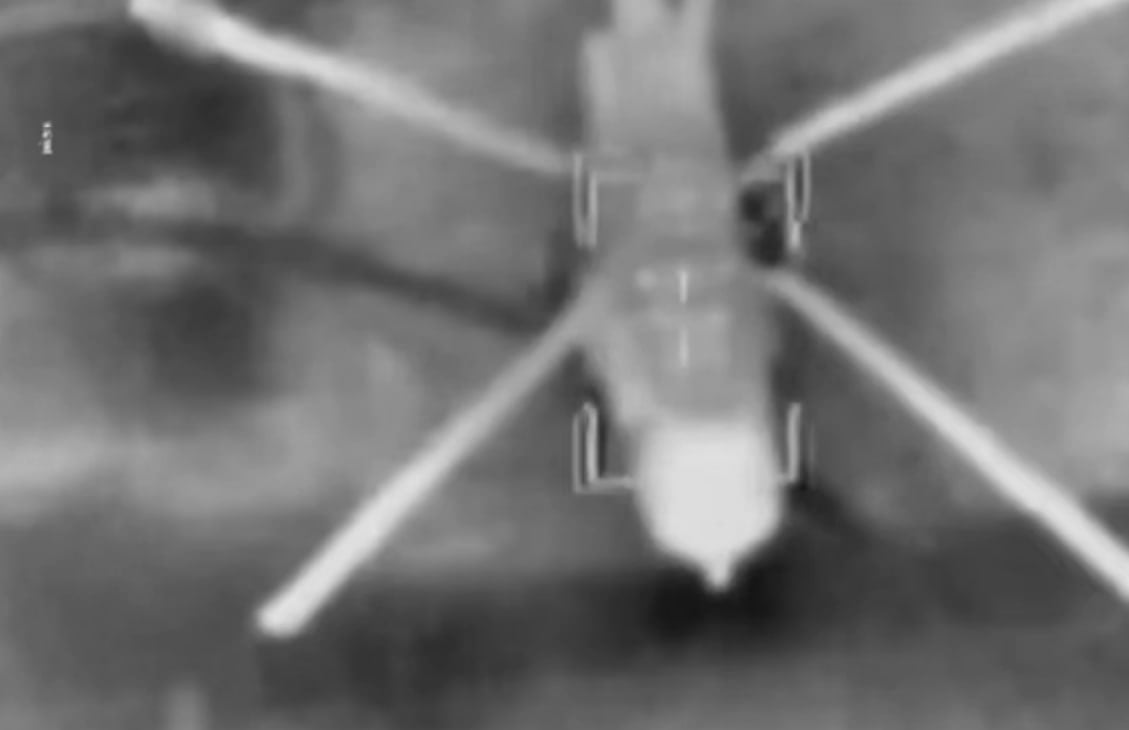 iránsky vrtuľník maľba