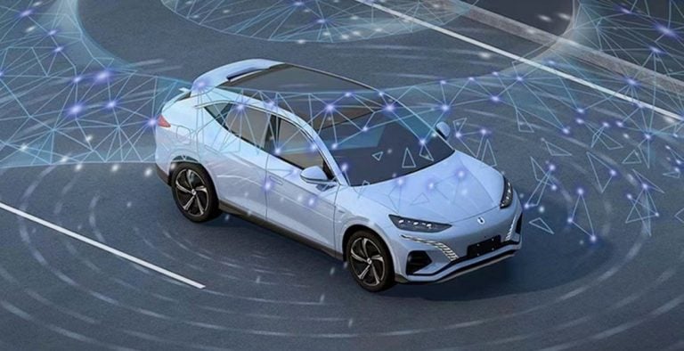 Systém asistentov autonómneho riadenia BYD