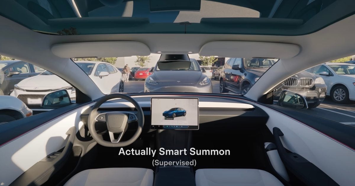 Tesla Model 3 s aktivovanou funkciou Actually Smart Summon