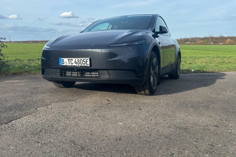 Tesla Model Y s pohonom zadných kolies po facelifte