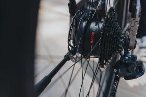 Nový nábojový motor Bosch Hub Line pre mestské elektrobicykle