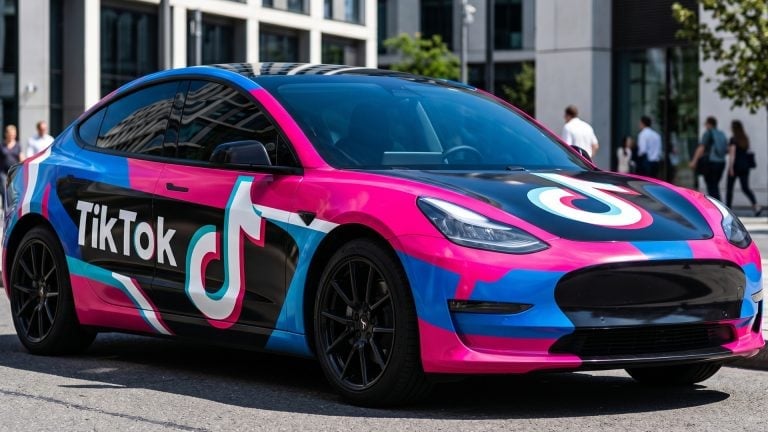 Vizualizácia elektrického auta TikTok