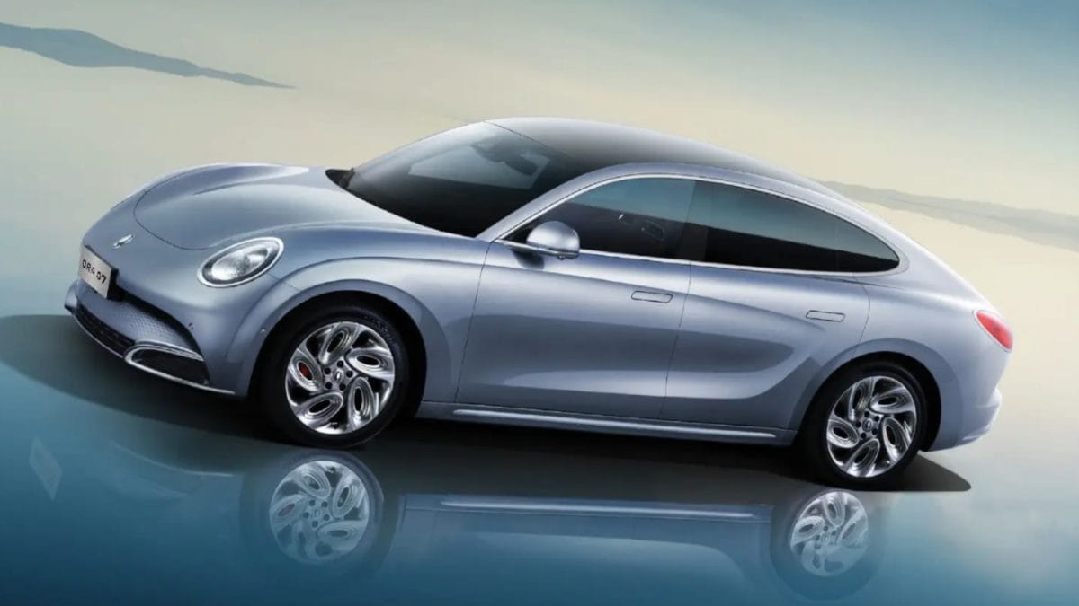Postavia ho spolu s BMW: Čína ukázala brutálny elektrický kombík, ktorý zatrasie Európou Ora 7