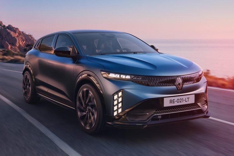 Nový Renault Megane E-Tech s vylepšenou batériou a dizajnom