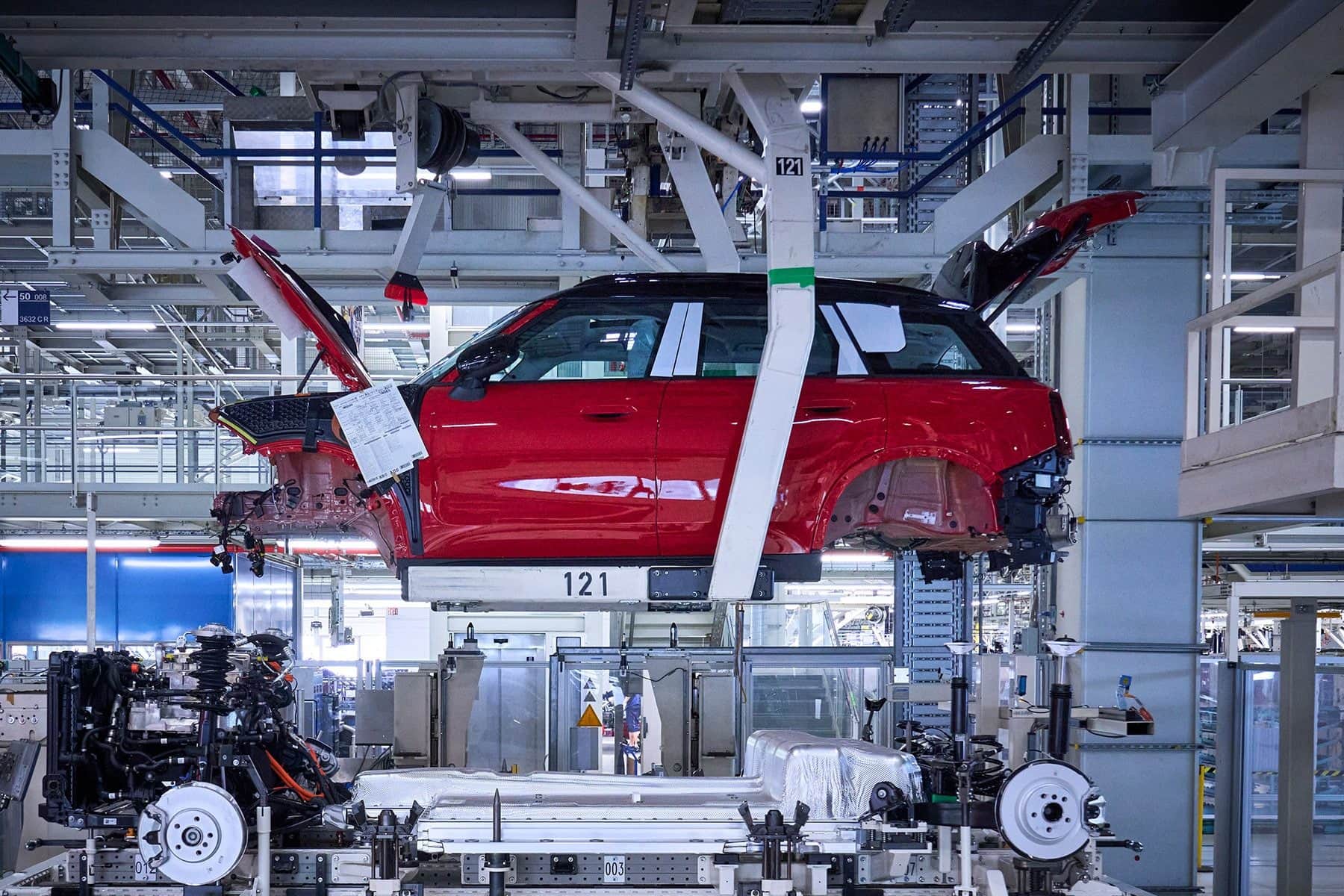 Revolúcia za našimi hranicami: Známu fabriku BMW na týždne zatvoria, chystá sa na prelomovú Neue Klasse
