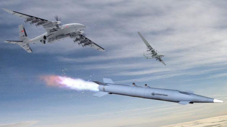 Armádny dron a balistická strela