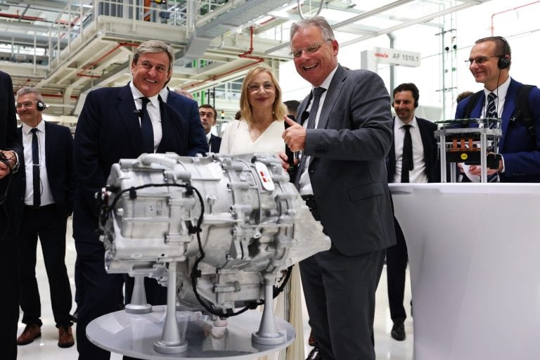 Výrobňa linka nového elektrického motora MEBeco pre koncern VW v maďarskom Gyori