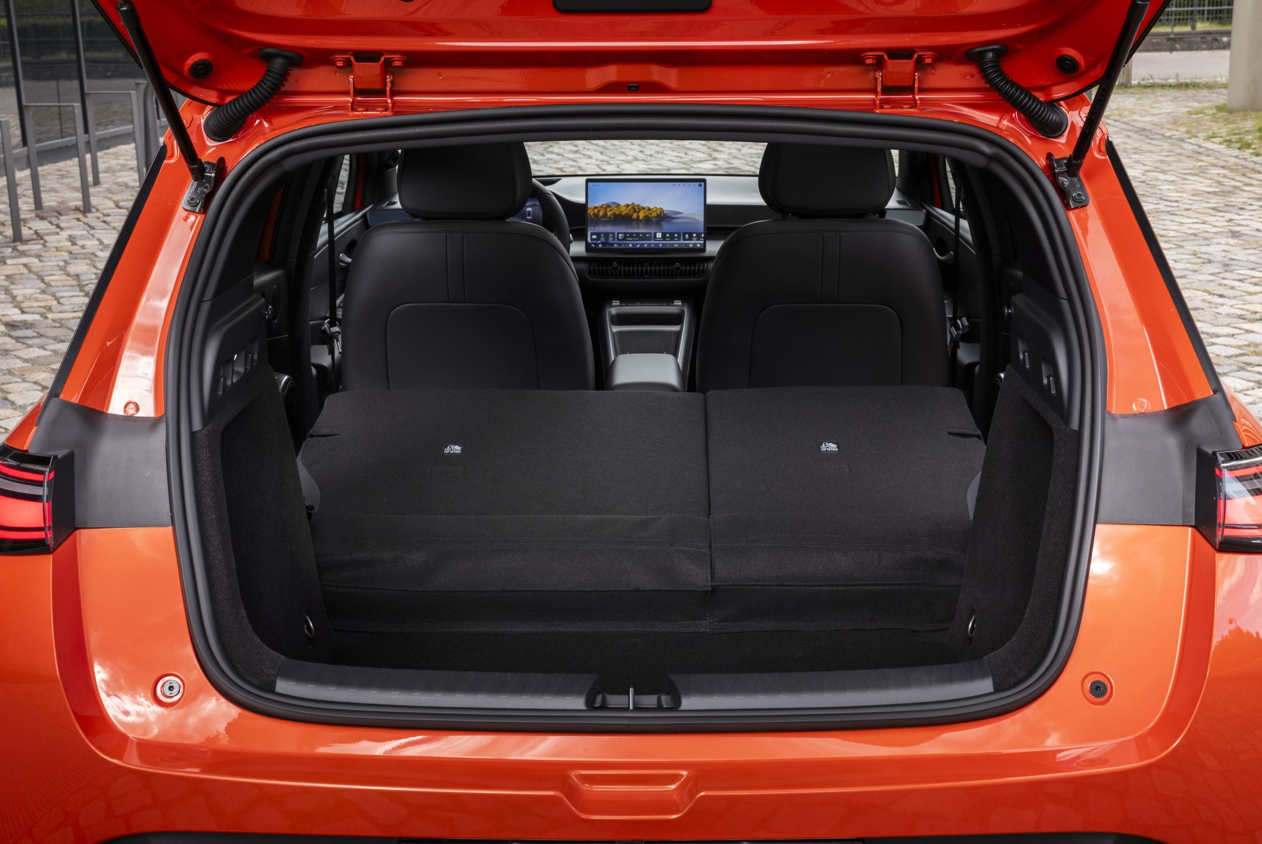 BYD nový plug-in hybrid kufor