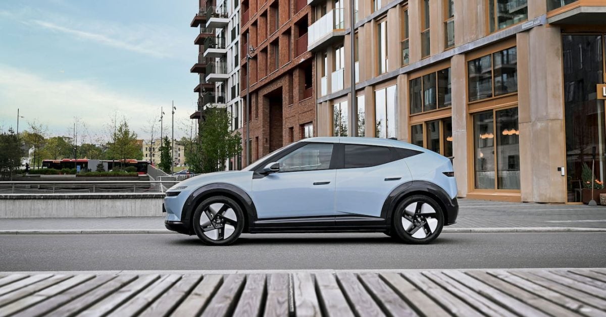 Do Európy príde elektromobil so slušným dojazdom. Nový Hyundai má stáť 30 000 € Nový elektrický hatchback Hyundai IONIQ 3 pre Európu