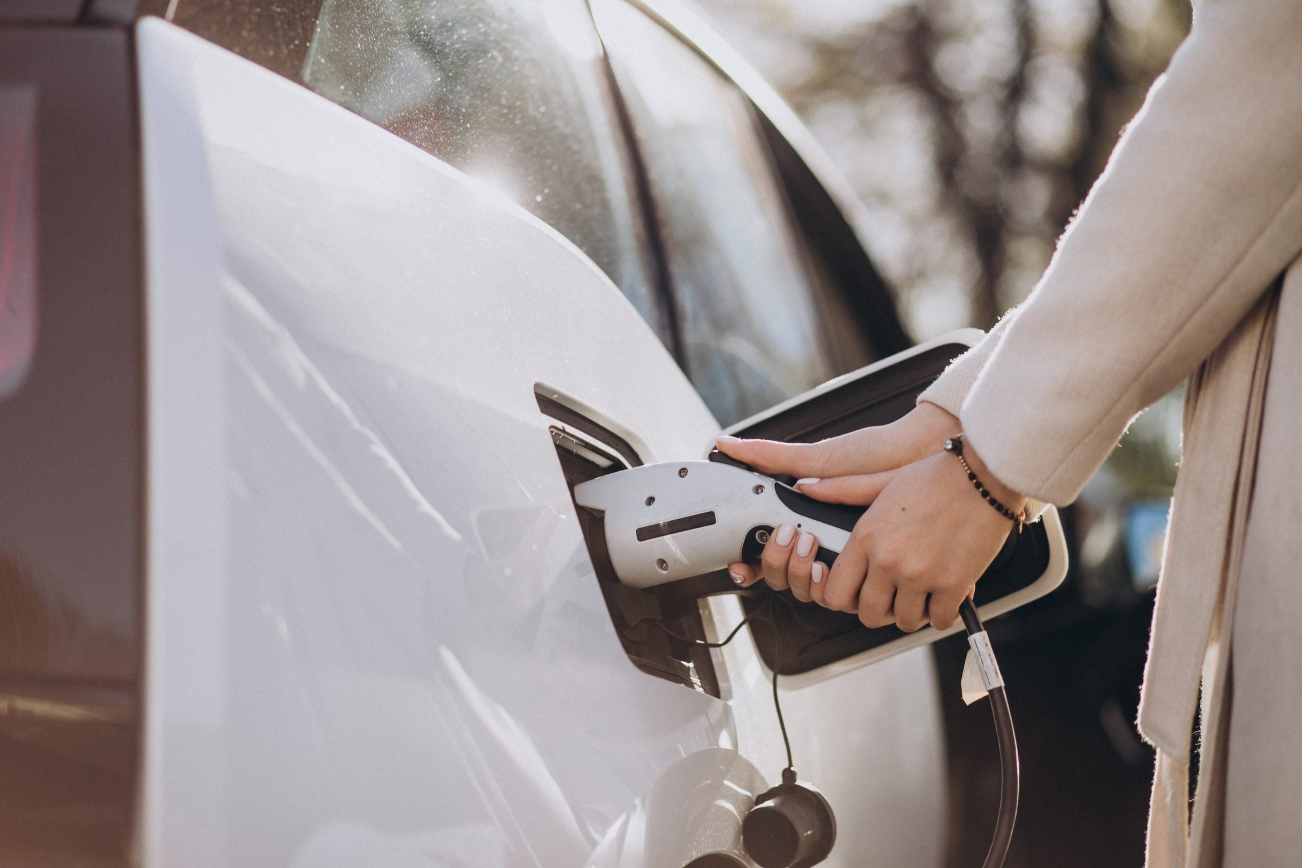 nabijanie elektromobilu