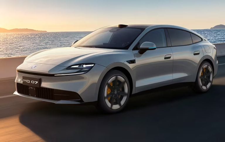 MG 07 prichádza ako hybrid: Na elektrinu prejde 245 km a celkovo takmer 1 750 km