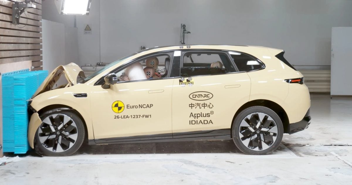 Čínske autá pochovali ďalší veľký mýtus. Tri lacné elektromobily získali plných 5 hviezdičiek Európske mýty padli. Lacné čínske elektromobily získali 5 hviezdičiek v Euro NCAP