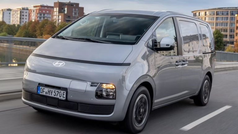 Hyundai-Staria-Cargo