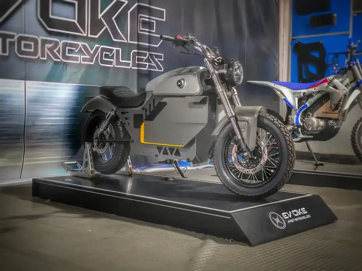 Evoke Nrgy motorka