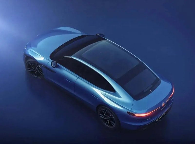 Volkswagen šokuje brutálnou cenou: Veľký elektrický sedan nabiješ za pár minút