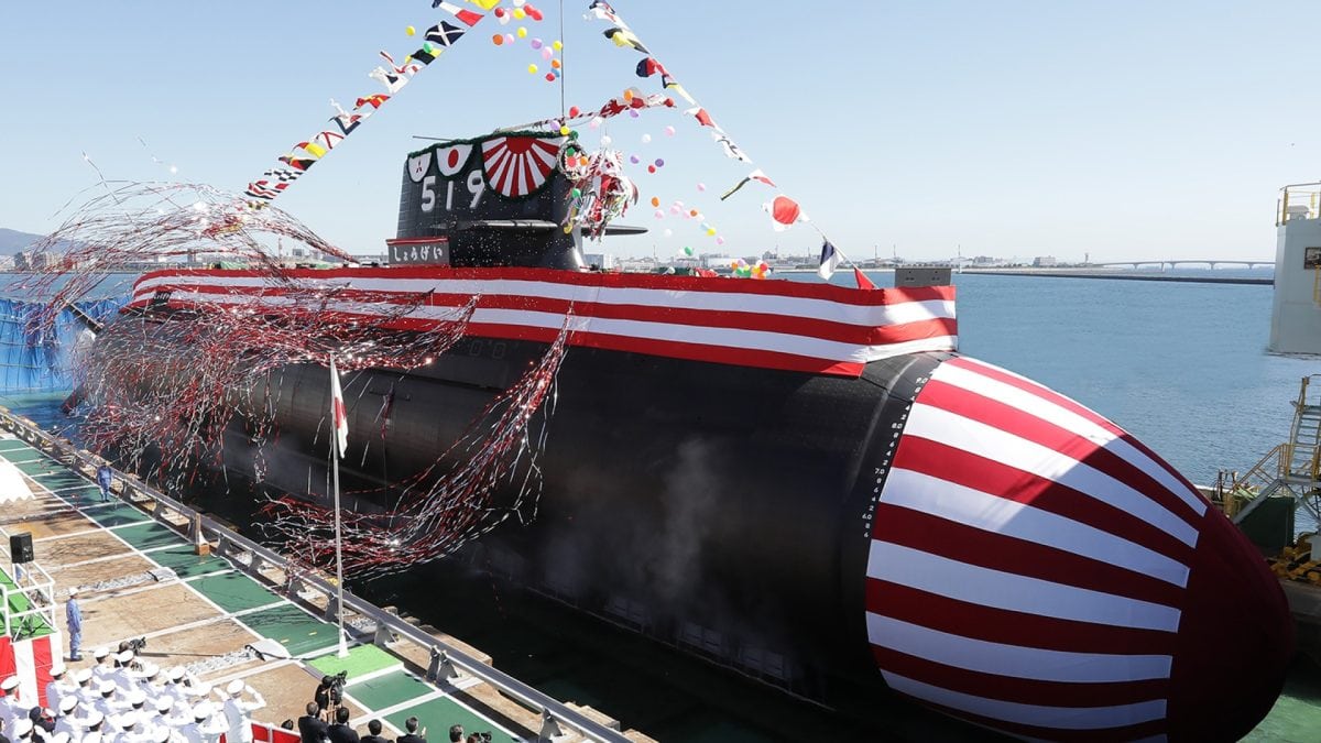 Ázijská mocnosť spustila na vodu 3 000-tonovú ponorku novej generácie. Má netradičný pohon Japonsko spustilo na vodu novú ponorku triedy Taigei s lítiovými batériami