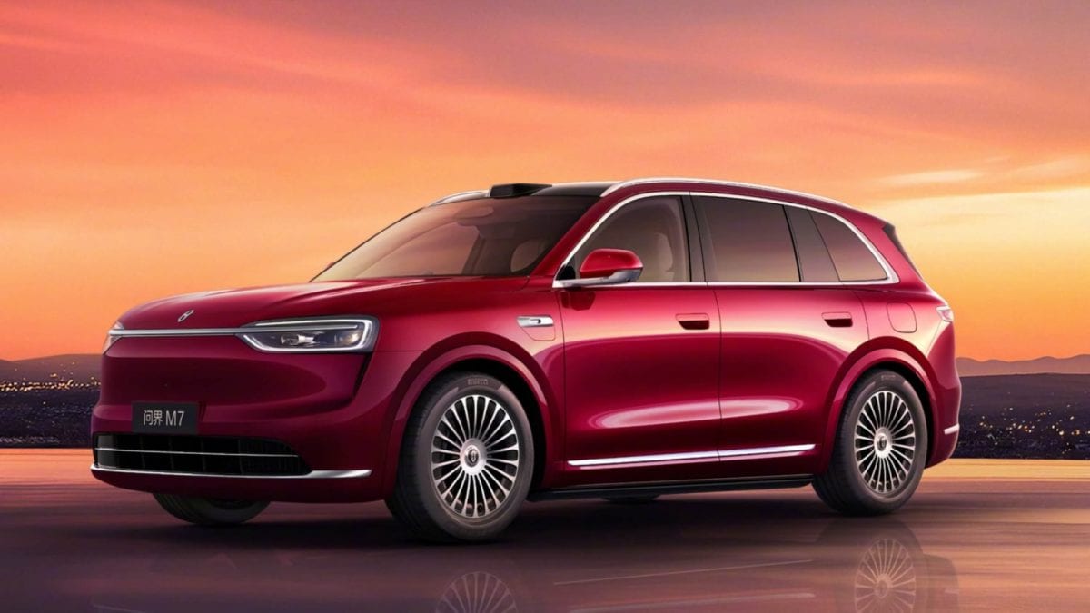 Do Európy mieri nová čínska automobilka. Huawei v jej autách nahradí nemecký Bosch Čínska značka Aito mieri do Európy: Huawei však prekvapivo nahrádza Bosch