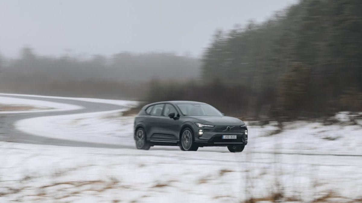 Švédi hlásia obrovský hit: Volvo EX60 má 50 000 objednávok, no výroba viazne