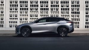 Lexus RZ prekvapuje cenou: Luxusné SUV prejde 480 km a stojí pod 50 000 dolárov